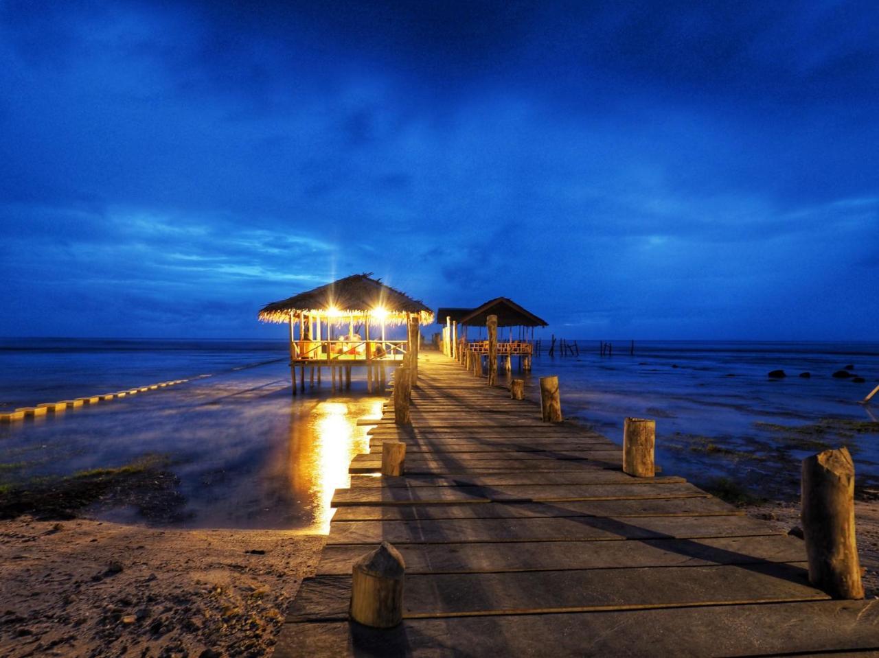 Baturundung Surf Resort Naibos Экстерьер фото